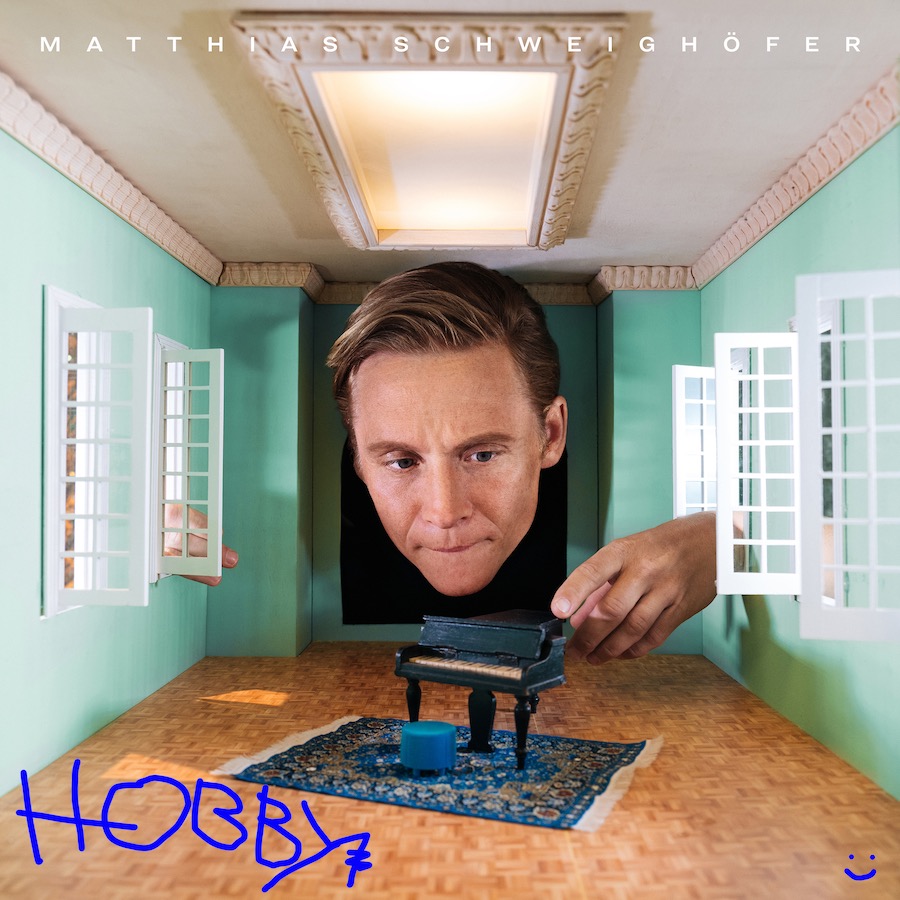 Matthias Schweighöfer,_album, Hobby
