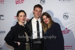 Victoria Schulz, Leonard Scheicher und Maya Unger, "VAMOS A LA PLAYA", Photo Call am Roten Teppich zur Eröffnung des "Achtung Berlin Filmfestival" im Kino Colloseum, Berlin, 12.04.2023