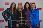Vidina Popov, Alice Schwarzer, Katia Fellin, Nina Gummich, "ALICE" (Ausstrahlung: 30.11.2022 ab 20.15 Uhr), Fototermin zur Preview des Zweiteilers über Alice Schwarzer, Delphi Filmpalast, Berlin, 16.11.2022
