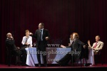 Peter Kremer (Thomas Mann), Markus Gertken (Heinrich Mann / Hans Otto), Imogen Kogge (Katia Mann / Therese Giehse), Boris Aljinović (Klaus Mann), Judith Rosmair (Erika Mann),  Noëlle Haeseling (Ein junges Mädchen / Pamela Wedekind / Nicoletta von Niebuhr / Sängerin - Trude Hesterberg / Nelly, Heinrichs zweite Frau), "Amazing Family", Renaissance-Theater, Berlin, Fotoprobe am 24.06.2021 (Premiere am 27.06.2021),