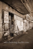 "Sonntag in der Stadt", ehem. Apotheke in der Hasenheide / Ecke Herrmannstraße, Fahrradtour am Sonntag durch Kreuzberg, Neukoelln, Tempelhof, Mitte, Berlin am 02.08.2015 [Photo: Christian Behring]