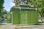 "Sonntag in der Stadt", Toilettenhaus am Boxi, Fahrradtour am Sonntag durch Kreuzberg, Neukoelln, Tempelhof, Mitte, Berlin am 24.07.2015 [Photo: Christian Behring]