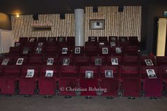 Kuenstlerportraits als Platzhalter, um das Hygienekonzept einzuhalten, "Wiedereroeffnung Kino und Bar in der Koenigstadt", Photocall, Nach der Corona-bedingten Lock-down oeffnet das Kino heute zum ersten Mal wieder unter Einhaltung der Hygieneregeln, Berlin, 30.06.2020,
