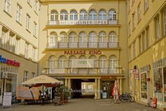 Neuköllner Oper und Passage Kino in der Karl-Marx-Strasse 131-132 in Neukoelln, "STADTANSICHTEN", Berlin, 01.04.2020
