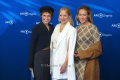 Kristin Suckow, Jasmin Schwiers, Sina Tkotsch, "BLUE HOUR", Photo Call, Hotel Telegraphenamt, Berlin, 13.02.2026
