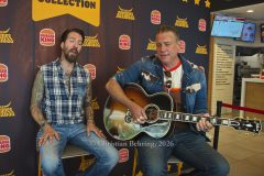 "The BossHoss - Das kleinste Konzert ihrer Bandgeschichte", Live Performance von Alec und Sascha im Burger King in der Landsberger Allee 119, Berlin, 18.06.2026