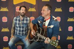 "The BossHoss - Das kleinste Konzert ihrer Bandgeschichte", Live Performance von Alec und Sascha im Burger King in der Landsberger Allee 119, Berlin, 18.06.2026
