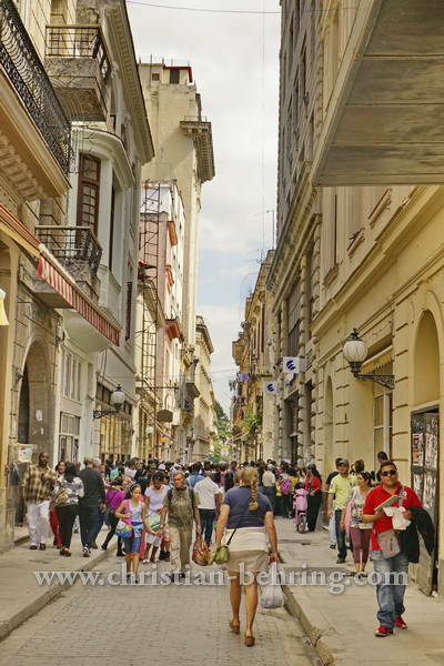 Auf dem Obispo, der Einkaufsstrasse in La habana vieja, Havanna, Cuba, 31.01.2015 [(c) Christian Behring, www.christian-behring.com]