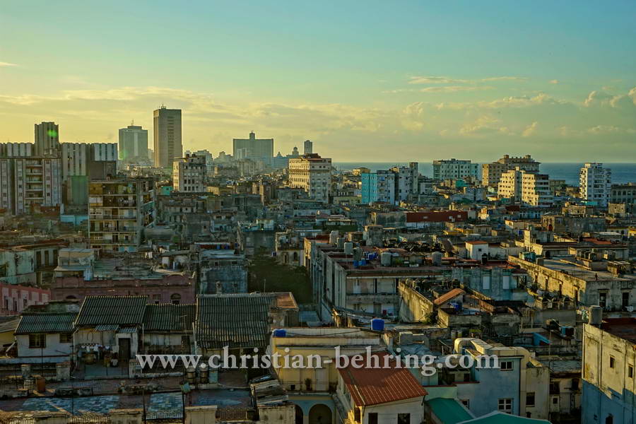 Blick von der Dachterrasse des Hotel Parque Central Richtung Westen, La habana vieja, Havanna, Cuba, 31.01.2015 [(c) Christian Behring, www.christian-behring.com]