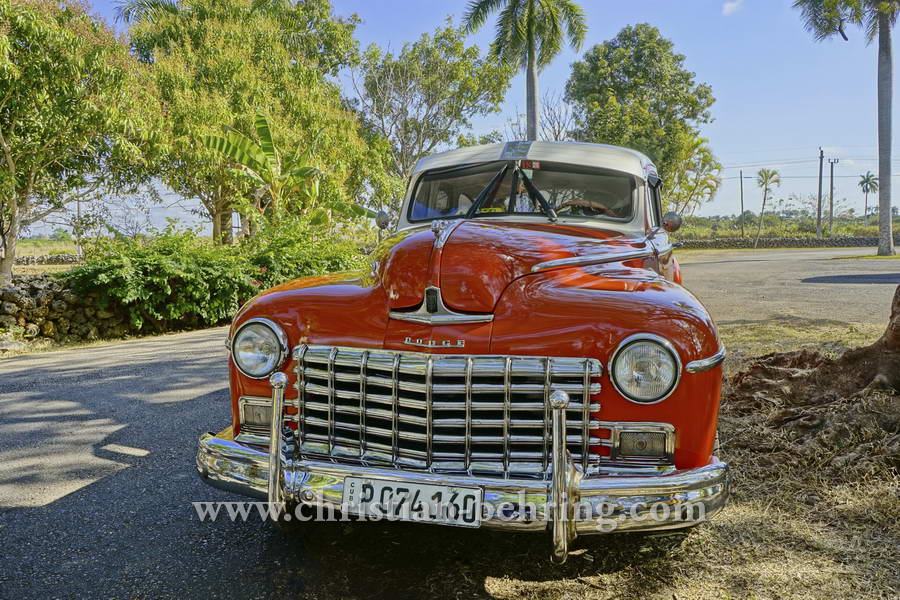 Dodge an einer Raststaette vor Cienfuegos, Cuba, 22.01.2015 [(c) Christian Behring, www.christian-behring.com]