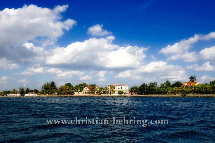 CIENFUEGOS_5588helldunkelfarbe