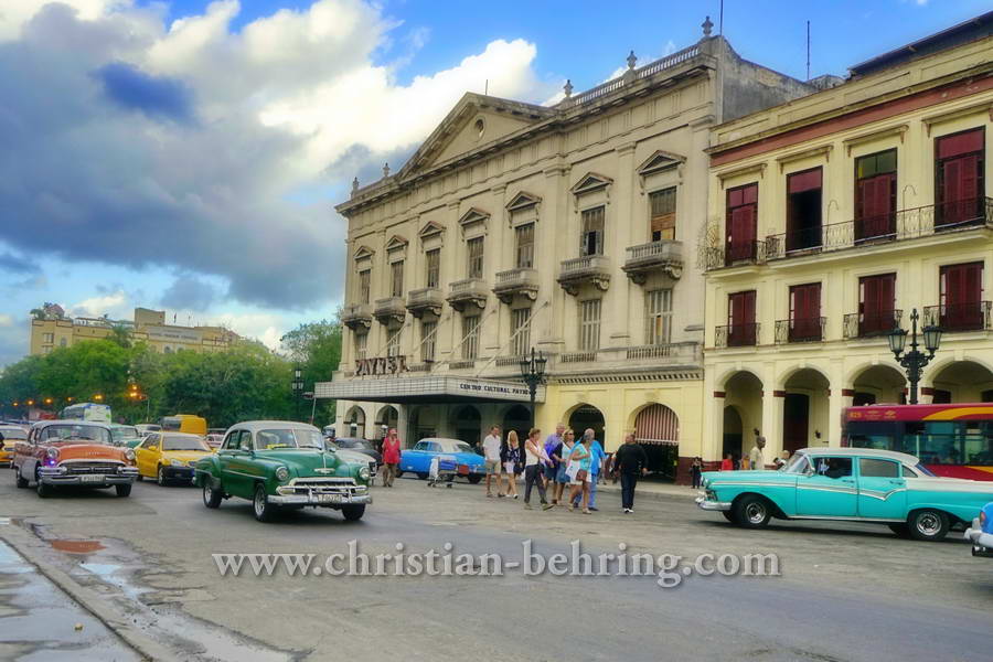 "PAYRET"-Kino am Paseo de Marti, Havanna, Cuba, 26.01.2015 [(c) Christian Behring, www.christian-behring.com]