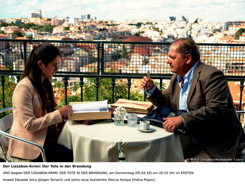 1_Lissabon_Krimi_D_Tote_i_d_Brandung