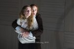 Nina Bruns (Martha, Frau Luckermiddle), Kathleen Morgeneyer (Johanna Dark),"Die heilige Johanna der Schlachthöfe", Fotoprobe am 25.02.2025 im Berliner Ensemble, Berlin, Premiere: 27.02.2025