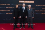 Cle,ems Schick, Rainer Bock, Bernhard Schütz, "DIE ERMITTLUNG", Photo Call am Roten Teppich zur Berlin-Premiere im ZOO Palast, Berlin, 16.07.2024