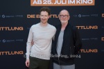 Peter Lohmeyer mit seinem Sohn Louis Klamroth, "DIE ERMITTLUNG", Photo Call am Roten Teppich zur Berlin-Premiere im ZOO Palast, Berlin, 16.07.2024