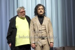 Aljoscha Stadelmann (Bernhard), Harald Schrott (Der Mann), "EINSZWEIUNDZWANZIG VOR DEM ENDE" (Deutschsprachige Erstaufführung), Fotoprobe am 02.06.2023 im Renaissance-Theater, Berlin, Premiere: 04.06.2023