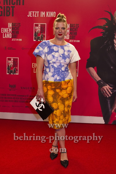 Jördis Triebel, "IN EINEM LAND DAS ES NICHT MEHR GIBT", Photocall am Roten Teppich zur Berlin-Premiere in einem Kino, das es nicht mehr gibt, dem Colosseum, Berlin, 05.10.2022