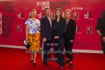 David Schütter, Jördis Triebel, Marlene Burow,  Claudia Michelsen, "IN EINEM LAND DAS ES NICHT MEHR GIBT", Photocall am Roten Teppich zur Berlin-Premiere in einem Kino, das es nicht mehr gibt, dem Colosseum, Berlin, 05.10.2022
