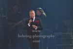 "Roland Kaiser", Konzert im Rahmen der "Stromaufwaerts - Kaiser singt Kaiser"-Tour in der Mercedes-Benz Arena, Berlin, 01.12.2018, (Aufzeichnung fuer rbb: Am Freitag, 28. Dezember 2018 um 20.15 Uhr im rbb Fernsehen)