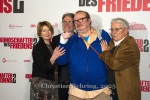 Henry Hübchen, Corinna Harfouch,Rainer Reiners,  Regisseur Robert Thalheim, "KUNDSCHAFTER DES FRIEDENS 2", Photocall am Roten Teppich zur Publikumspremiere, Colosseum, Berlin, 15.01.2025