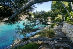 "Cala Santanyi", von Felsen gerahmte Bucht mit dem Felsen "Es Pontas" im Suedosten von Mallorca, 24.06.2016 (Photo: Christian Behring)