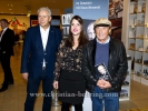 "MATULA, HAU MICH RAUS!", Buchvorstellung und Signierstunde mit Klaus Wowereit, Sarah und Claus Theo Gaertner in der Galeria Kaufhof am Alex, Berlin, am 17.10.2016 [POP-EYE uebernimmt keine Haftung bei einer evtl. Verletzung Rechte Dritter! Weitergabe an Dritte nicht erlaubt. Das Foto ist ein Lichtbildwerk i.S.v. Paragraph 2 Absatz 1 Ziffer 5 UrhRG, Es gelten unsere AGB. Nur redaktionelle Nutzung, Nutzung Honorar-& MwSt. pflichtig! Geschäftsbedingungen des Bestellers, die von diesen AGB abweichen, werden nicht anerkannt und auch dann nicht Vertragsinhalt,wenn ihnen nicht ausdrücklich widersprochen worden ist! POP-EYE, Brigitte Heinrich, www.POP-EYE.de]