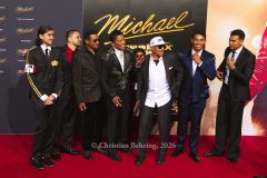 Bigi Jackson, Prince Jackson, Jackie Jackson, Jermaine Jackson, Juliano Valdi, Marlon Jackson und Gäste, "MICHAEL", Internationale Premiere und Global Fan Celebration, Uber Platz, Berlin, 10.04.2026
