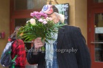 "Hommage an Michael Gwisdek: Der Tangospieler", Michael Gwisdek mit Blumenstraus, Achtung-Berlin-Festival, Roter Teppich zur Eroeffnung im Kino Babylon,  Berlin, 22.04.2017