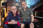Gerd-Christian, Rainer Oleak, "Rainer Oleak spielt Holger Biege", Live-Präsentation des Albums mit Rainer Oleak, Wolfgang Martin (Moderator) und Gerd-Christian (Bruder von Holger Biege) im Studio von Rainer Oleak, der "Tonscheune Oleak", Dahlwitz-Hoppegarten, 17.08.2022