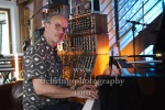 Rainer Oleak, "Rainer Oleak spielt Holger Biege", Live-Präsentation des Albums mit Rainer Oleak, Wolfgang Martin (Moderator) und Gerd-Christian (Bruder von Holger Biege) im Studio von Rainer Oleak, der "Tonscheune Oleak", Dahlwitz-Hoppegarten, 17.08.2022