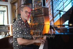 Rainer Oleak, "Rainer Oleak spielt Holger Biege", Live-Präsentation des Albums mit Rainer Oleak, Wolfgang Martin (Moderator) und Gerd-Christian (Bruder von Holger Biege) im Studio von Rainer Oleak, der "Tonscheune Oleak", Dahlwitz-Hoppegarten, 17.08.2022