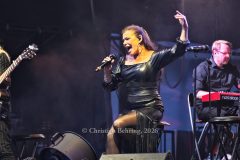 Julia Neigel, "SILLY mit Julia Neigel und Very Special Guest Toni Krahl", Konzert im Rahmen der "elektroAkustik – Open Air Tour" im Waschhaus - Open Air in Potsdam am 17.07.2026