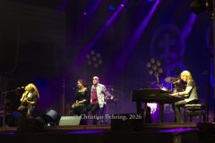 Uwe Hassbecker, Julia Neigel, Toni Krahl, Jäcki Reznicek, Ritchie Barton, "SILLY mit Julia Neigel und Very Special Guest Toni Krahl", Konzert im Rahmen der "elektroAkustik – Open Air Tour" im Waschhaus - Open Air in Potsdam am 17.07.2026