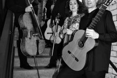 Pierluigi Ruggiero (Cello, Künstlerischer Leiter), Claudio Mansutti (Klarinette), Sebestyen Sztathatosz (Geige), Luca Trabucchi (Gitarre), Timotej Willewaldt (Geige), Maria Ronchini (Viola), Salvatore Seminara (Gitarre), "La musica italiana - 200 Jahre Leidenschaft und Sehnsucht mit dem Ensemble SineQuaNon Berlin", Photo Call zu den Konzerten am 09. + 10.05.2026 im Kühlhaus Berlin und im Konzerthaus Am Gendarmenmarkt, Berlin, 09.05.2026