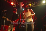 The Heavy, Konzert der britischen Indierock-Band im Berliner Frannz, Berlin, 06.11.2012, MOTIV: Saenger Kelvin Swaby, Bassist Spencer Page,  (Photo: Christian Behring)