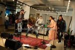 "Welshly Arms", Sam Getz (Gitarre/Gesang), Brett Lindemann (Keys), Jimmy Weaver (Bass), Mikey Gould (Drums) sowie Bri und Jon Bryant (Background Vocals), Kurz-Konzert im Foyer, Universal Music, Berlin, 27.03.2017 (Photo: Christian Behring)