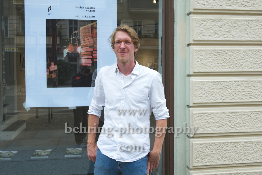 "Fabian Zapatka - Vater", Ausstellung, Berlin, Vernissage am 16.07.2021