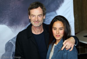 Jörg Hartmann und Partnerin Silvia Medina, Roter Teppich TAUSEND ZEILEN, Zoo Palast, Berlin, 22.09.2022