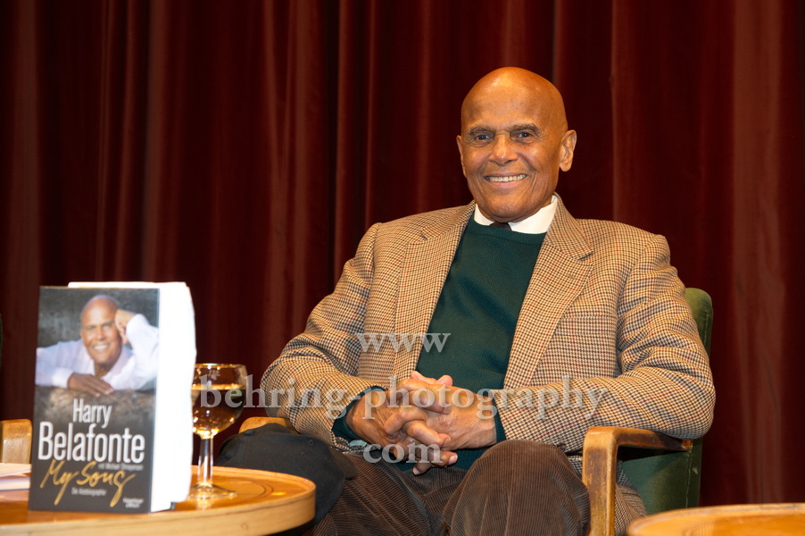 Berlin, 01.04.2012, Harry Belafonte - My Song, Buchpremiere und Lesung, Volksbuehne - Motiv: Harry Belafonte, , [Foto: Christian Behring]