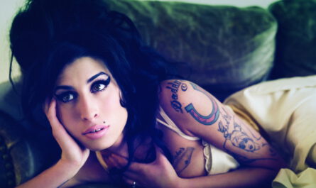 amy-winehouse-lioness-1-2011(1)