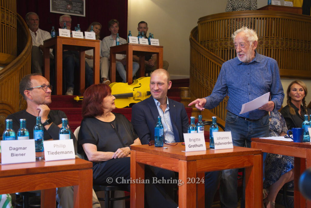 Philip Tiedemann, Brigitte Grothum, Johannes Hallervorden, Dieter Hallervorden, Caroline Beil während der Pressekonferenz, Schlosspark Theater - Jahrespressekonferenz, Berlin, 03.09.2024