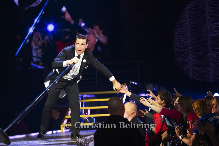 Robbie Williams live in Concert at the O2 World in Berlin, Germany, on May 28, 2014 , Photo: Christian Behring