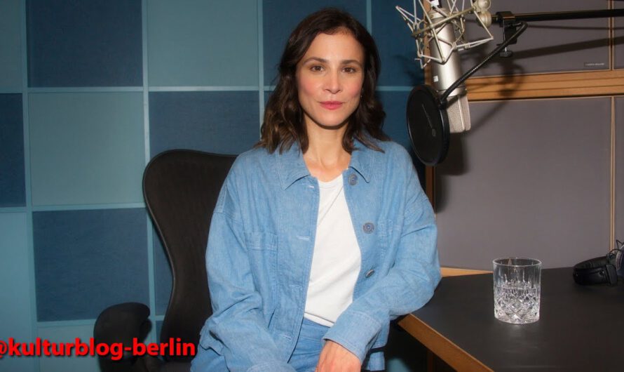 AYLIN TEZEL LIEST