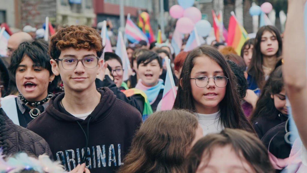 Selenna_parade_friend_Copyright Schneegans Productions